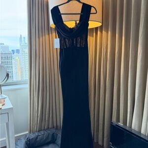 Chic Black Backless Evening Dress